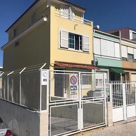 Refugio Popular Hostel Lisbon