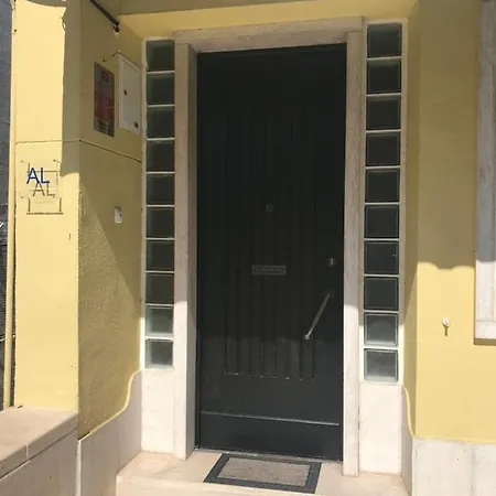 Refugio Popular بيت شباب *